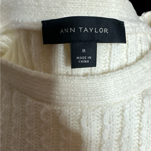 Ann Taylor cream cable knit sweater - Picture 5 of 6